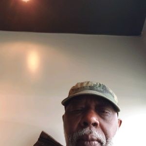 Meet your Posher, Roy